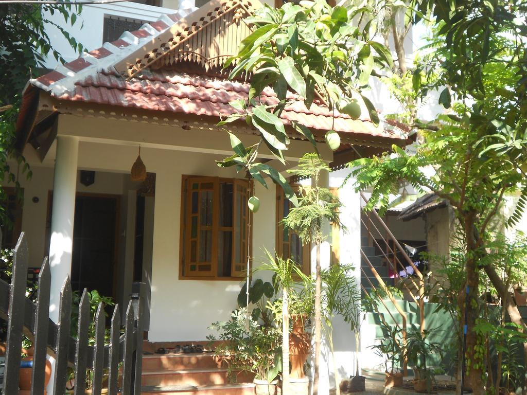 Heavenly Homestay Kochi Exteriör bild