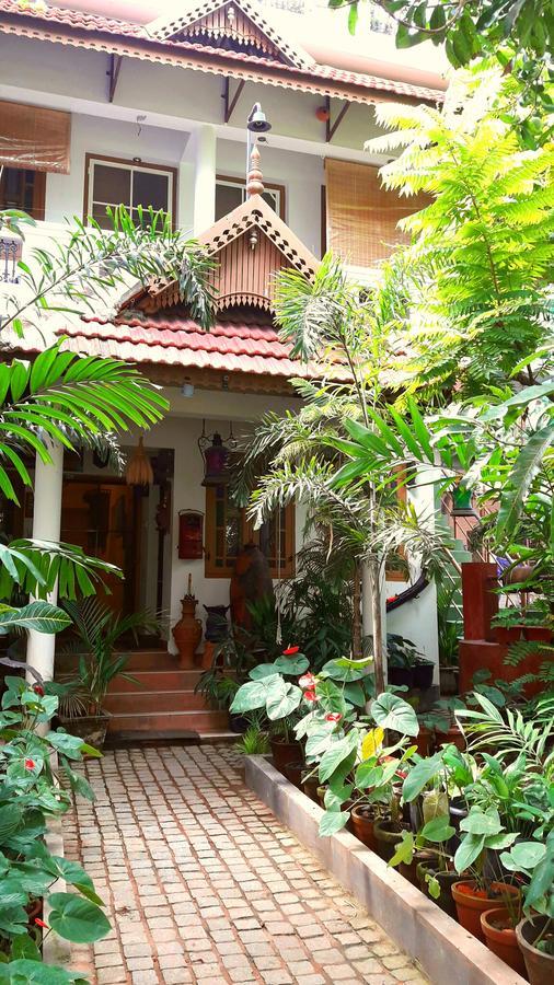 Heavenly Homestay Kochi Exteriör bild