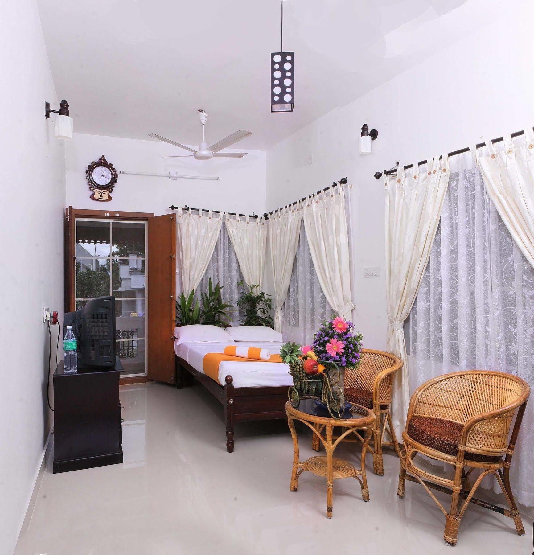 Heavenly Homestay Kochi Exteriör bild