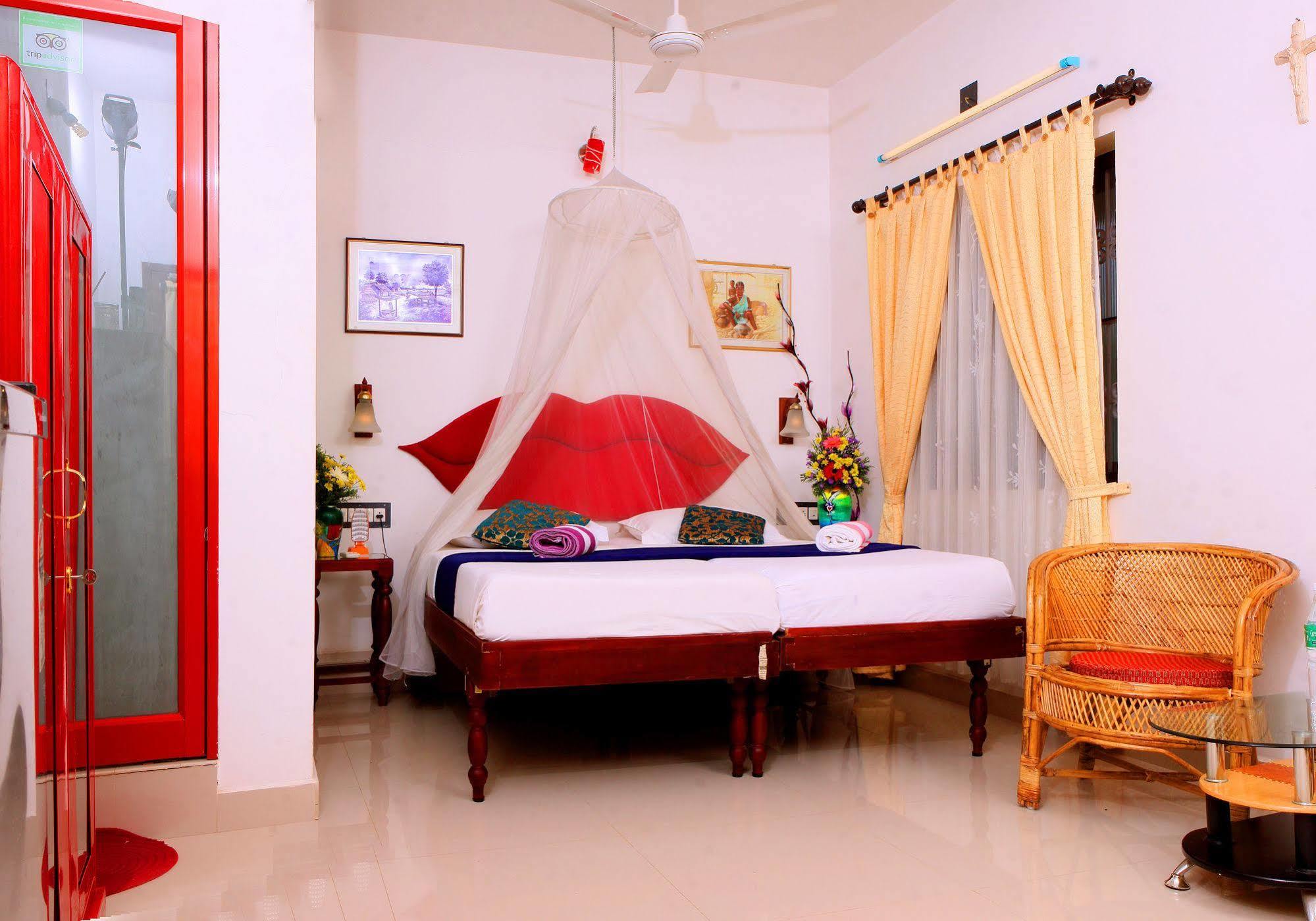 Heavenly Homestay Kochi Exteriör bild