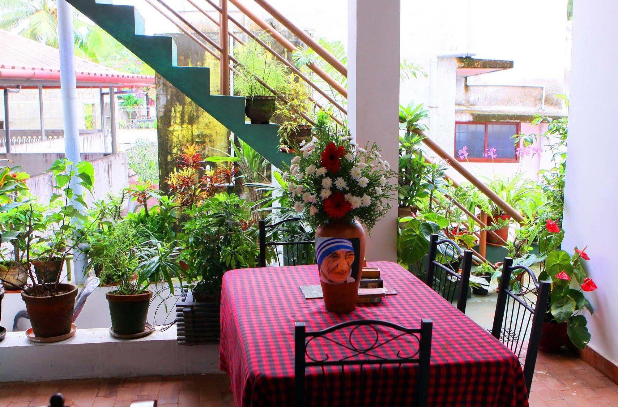 Heavenly Homestay Kochi Exteriör bild