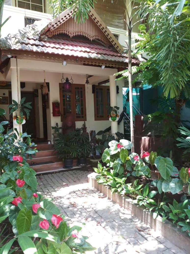 Heavenly Homestay Kochi Exteriör bild